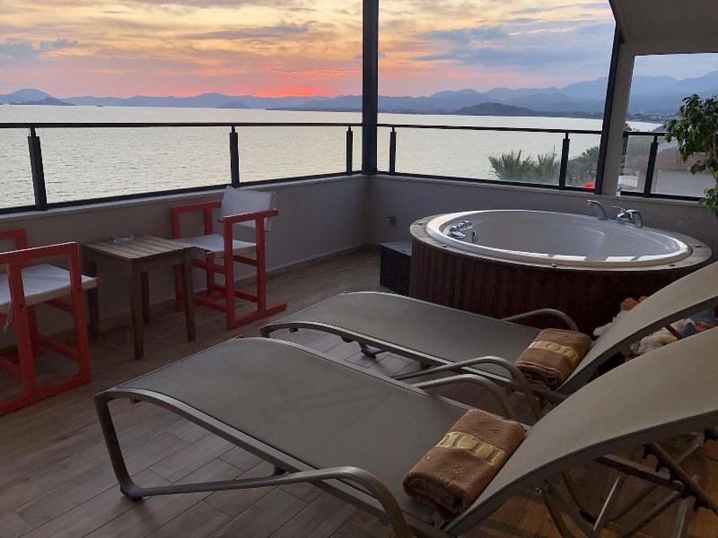 Nil Boutique Hotel image
