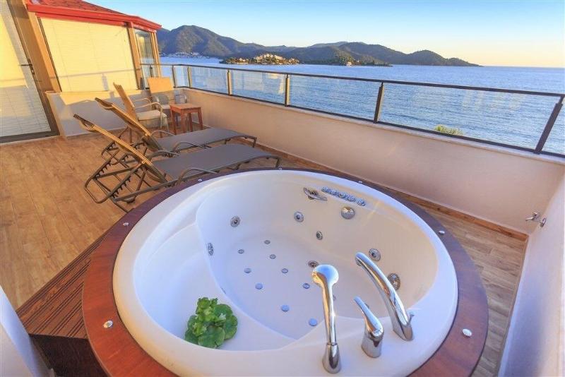 Nil Boutique Hotel image