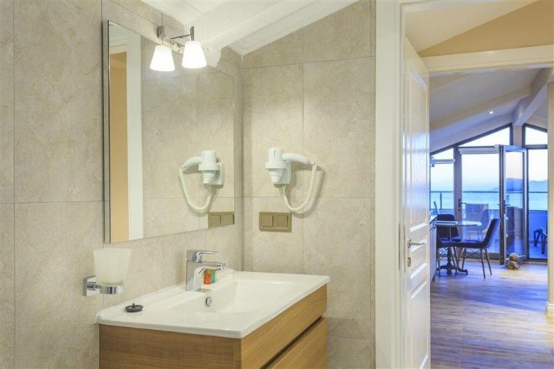 Nil Boutique Hotel image