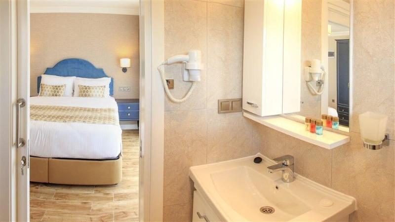 Nil Boutique Hotel image