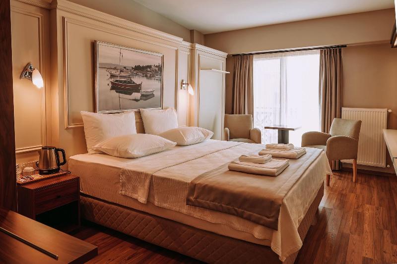 Armida City Hotel image