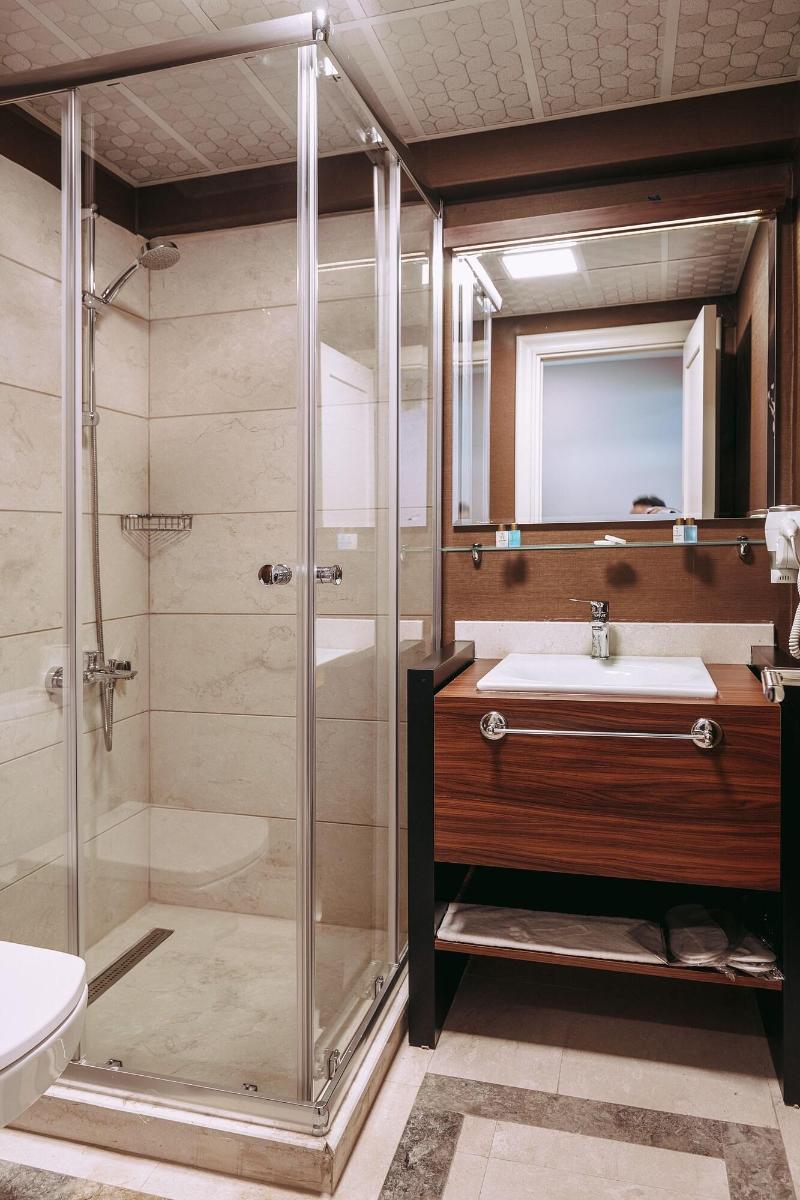 Armida City Hotel image