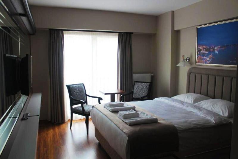 Armida City Hotel image