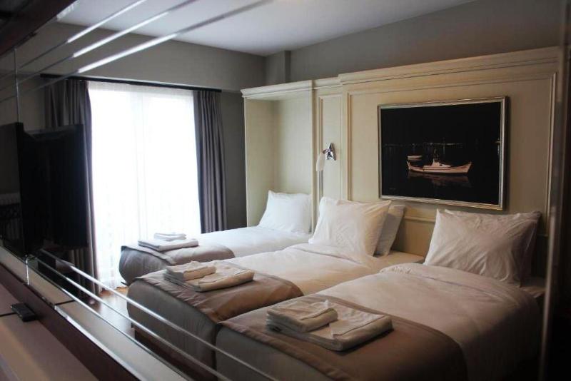 Armida City Hotel image