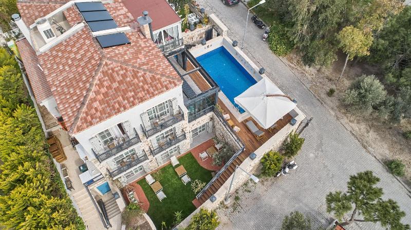 AlaBora Hotel - AlaÃ§atÄ± image