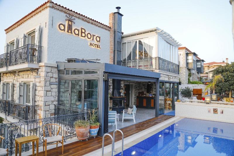 AlaBora Hotel - AlaÃ§atÄ± image