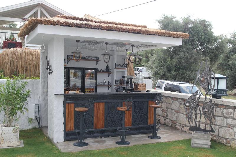 AlaBora Hotel - AlaÃ§atÄ± image