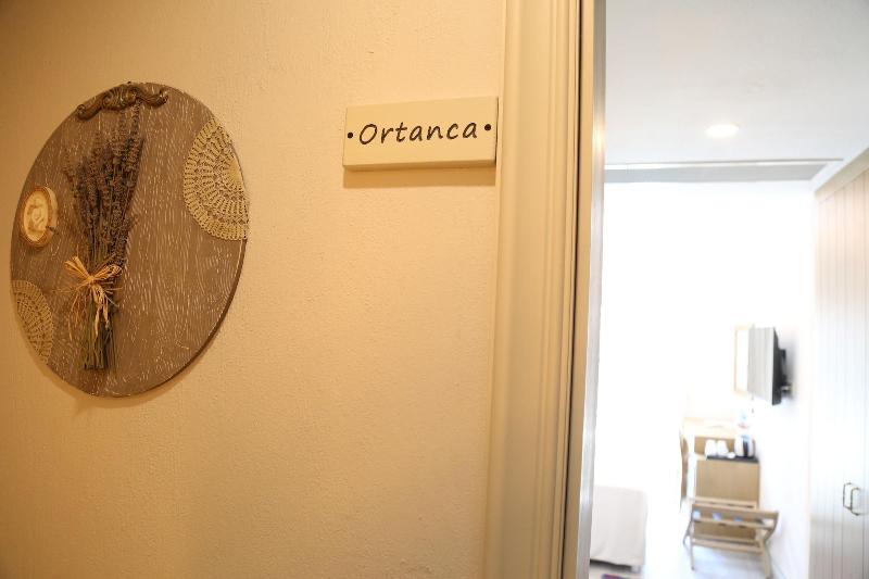 AlaBora Hotel - AlaÃ§atÄ± image