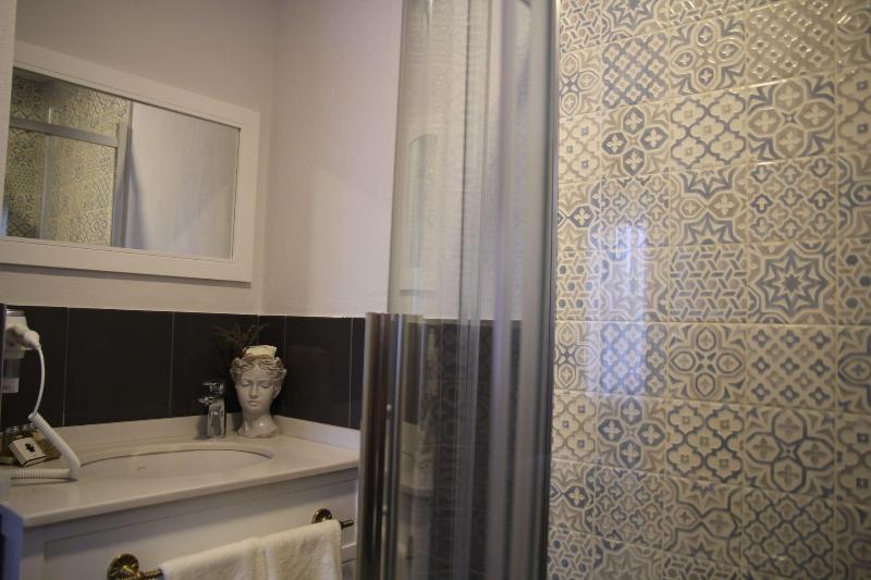 AlaBora Hotel - AlaÃ§atÄ± image