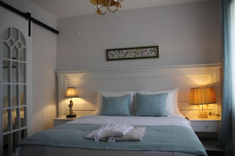 AlaBora Hotel - AlaÃ§atÄ± image