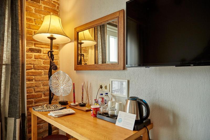AlaBora Hotel - AlaÃ§atÄ± image
