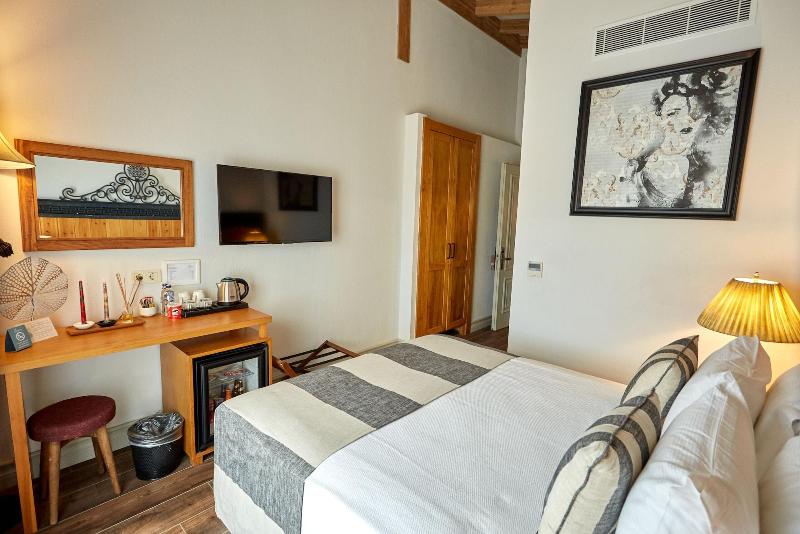 AlaBora Hotel - AlaÃ§atÄ± image