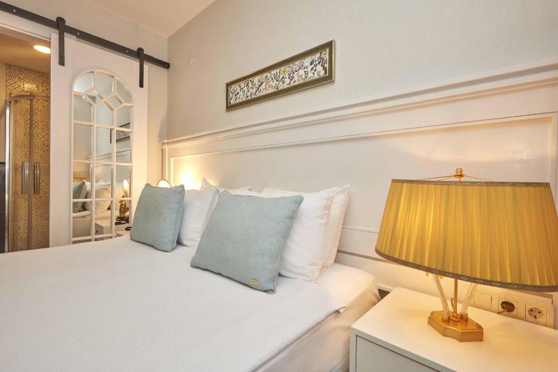 AlaBora Hotel - AlaÃ§atÄ± image