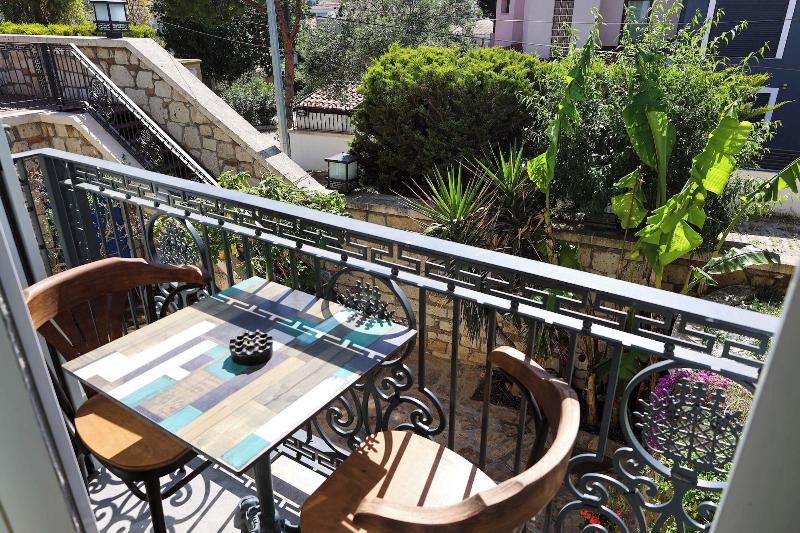 AlaBora Hotel - AlaÃ§atÄ± image