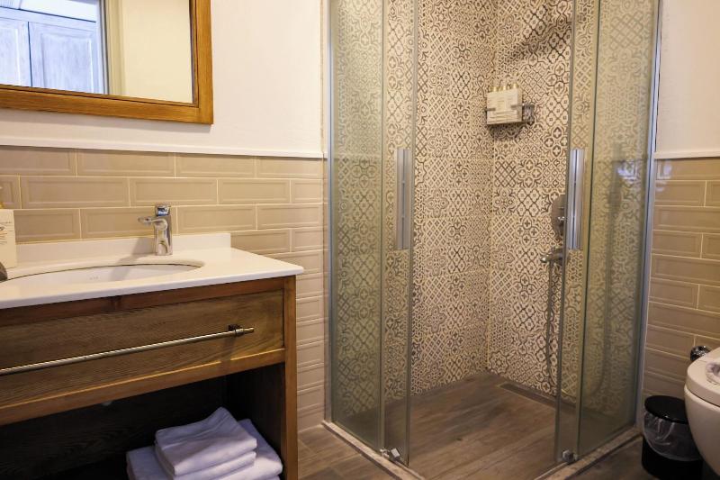AlaBora Hotel - AlaÃ§atÄ± image