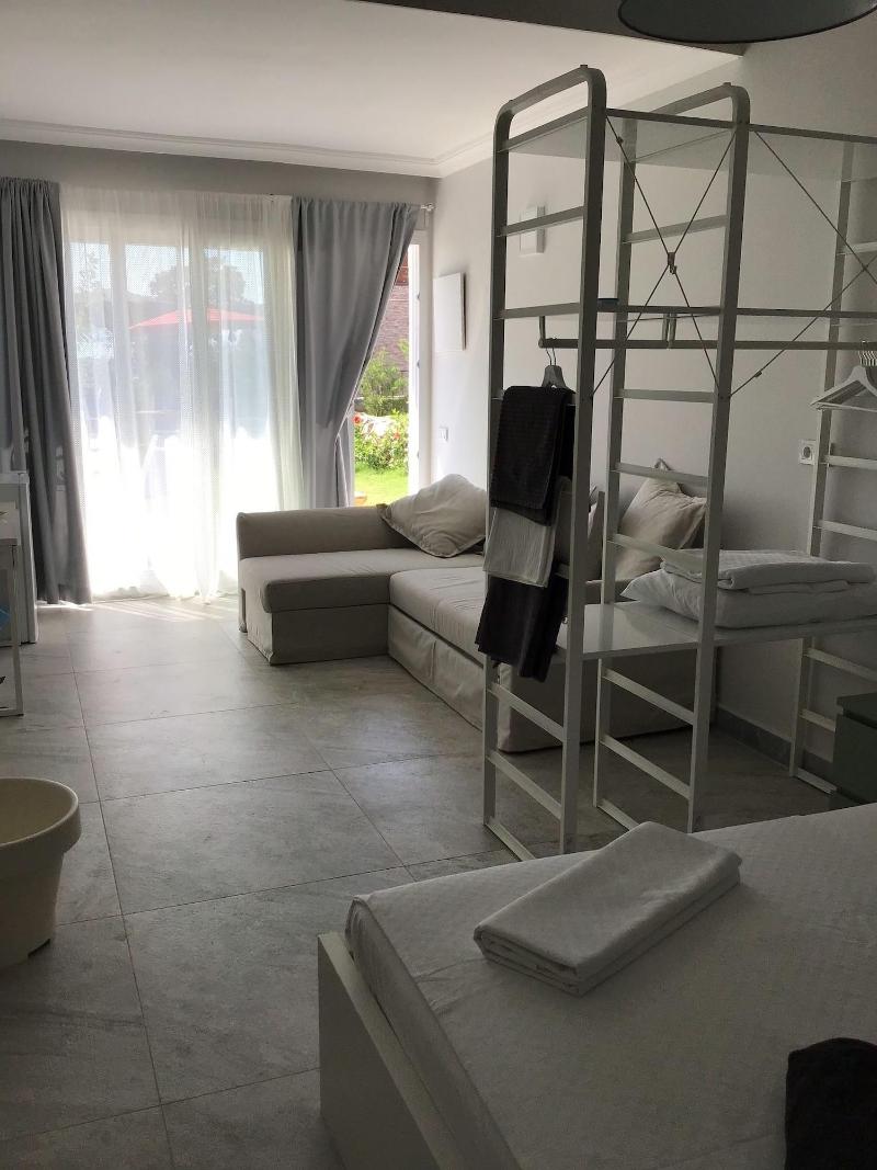 Oza Butik Hotel image
