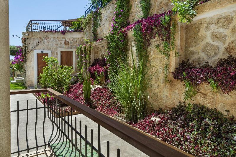 Molino Hotel image