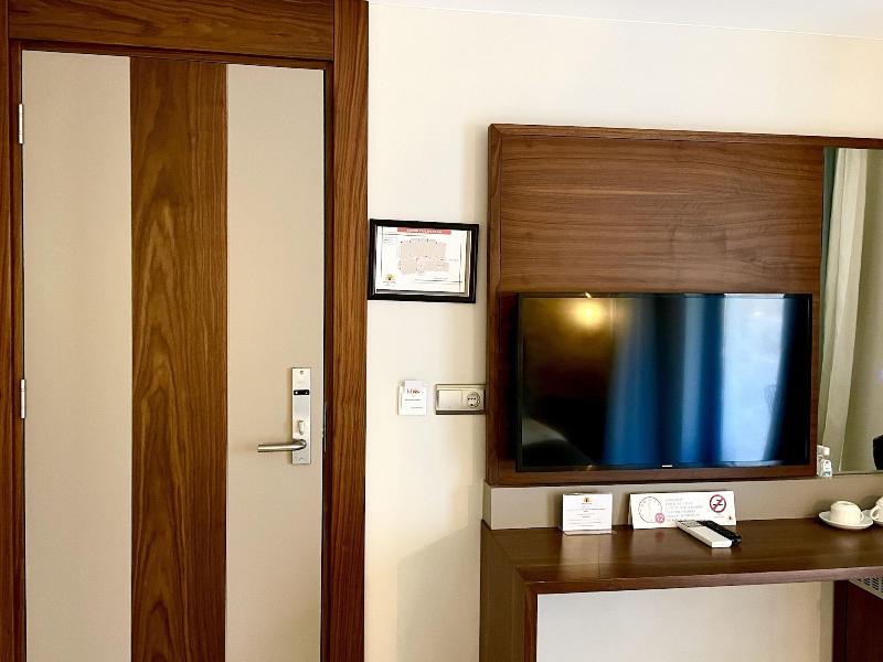 Molino Hotel image