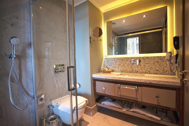 Molino Hotel image
