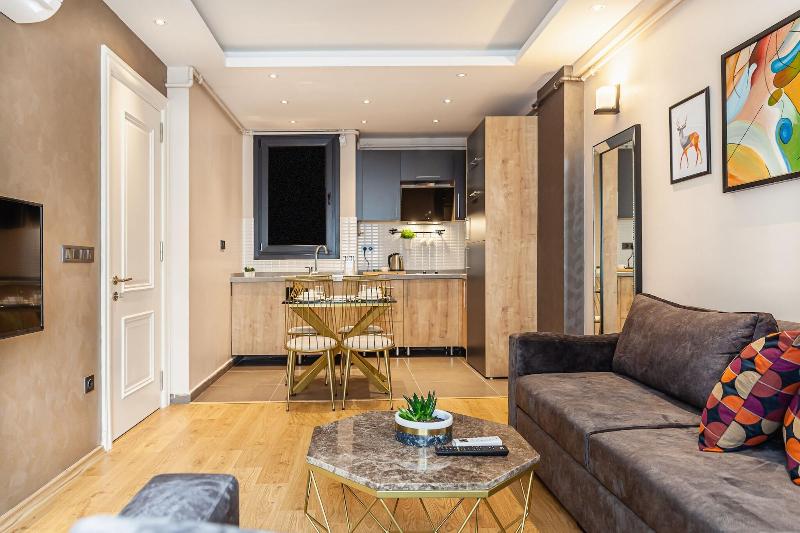 Norah Suites Hotel Istanbul image