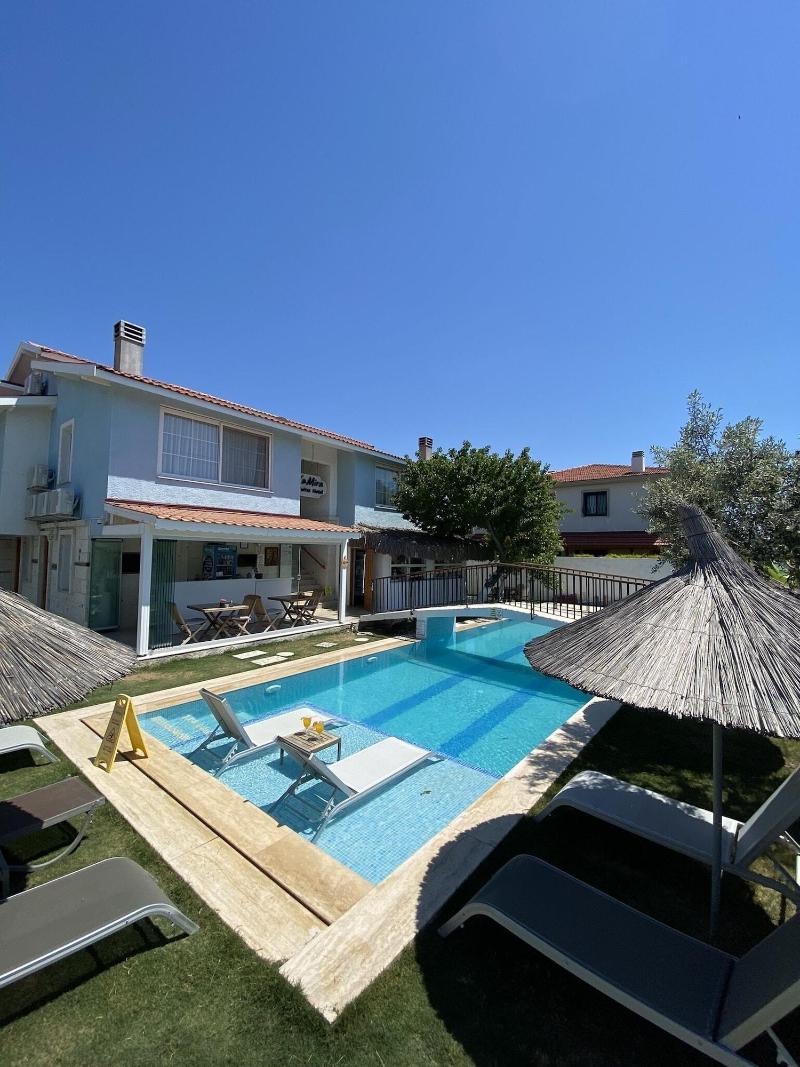 La Mira Suites Alacati — general view