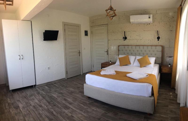 La Mira Suites Alacati image
