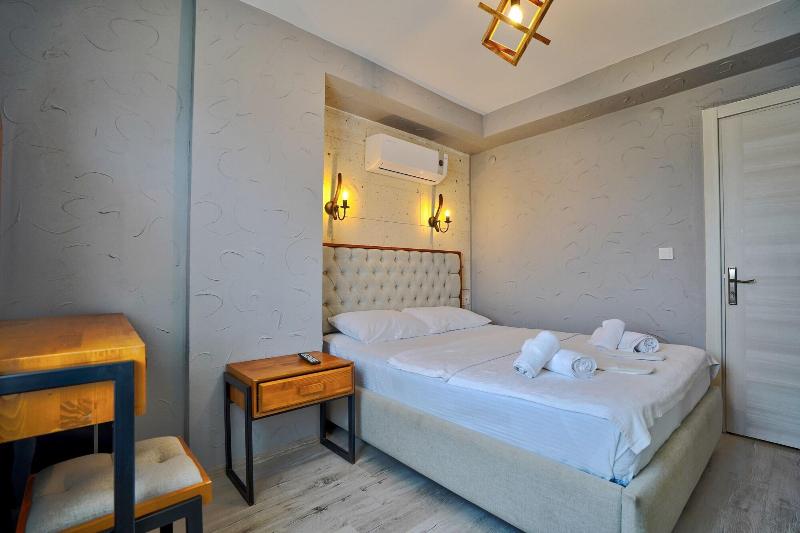 La Mira Suites Alacati image