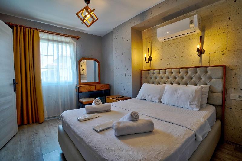 La Mira Suites Alacati image