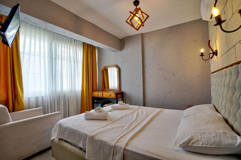 La Mira Suites Alacati image