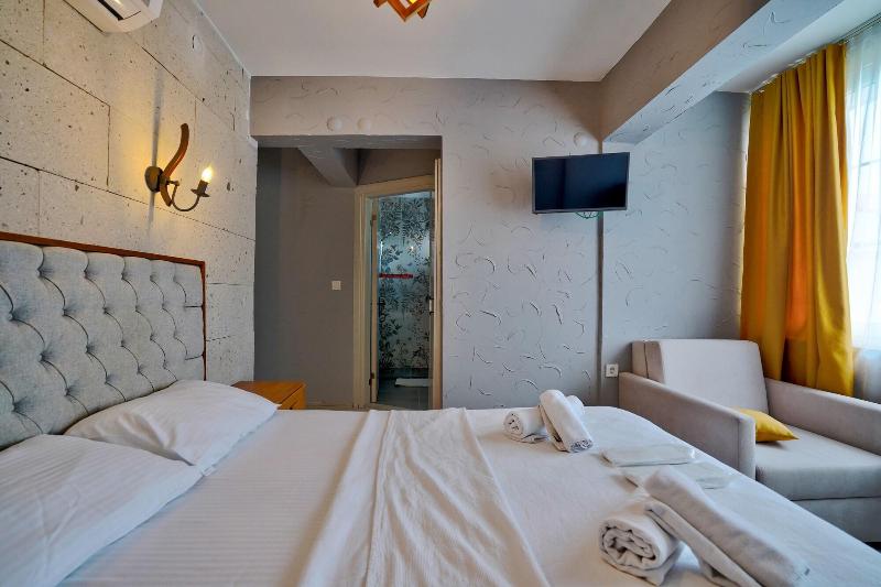La Mira Suites Alacati image