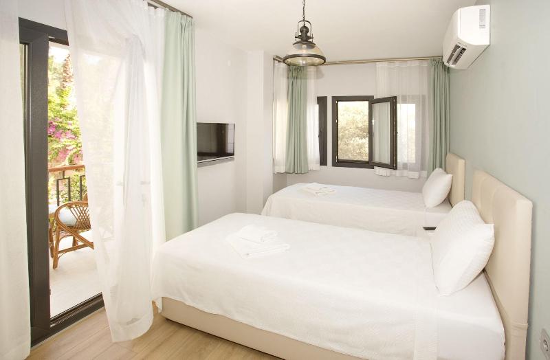 Pharos Boutique Hotel image