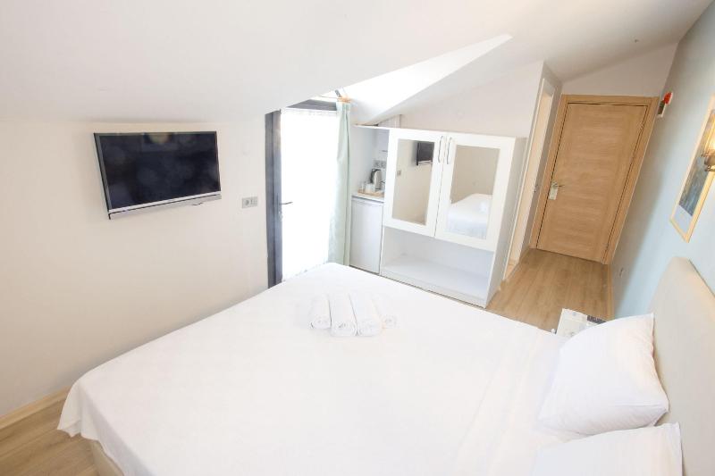 Pharos Boutique Hotel image