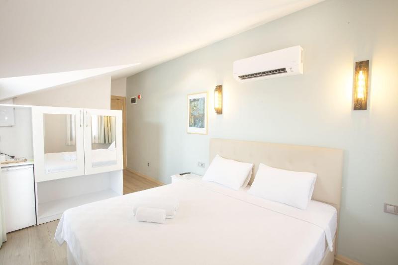 Pharos Boutique Hotel image