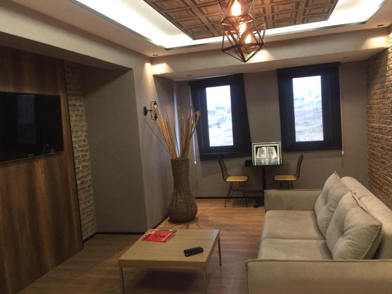 Lily Airport Otel image