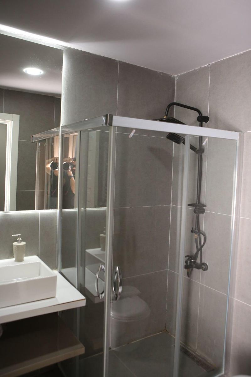 Lily Airport Otel image