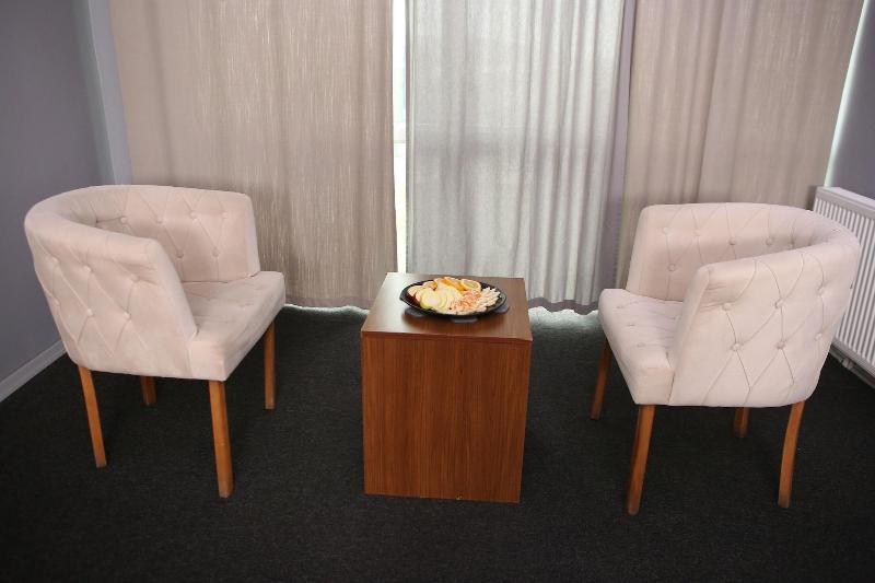 Lily Airport Otel image