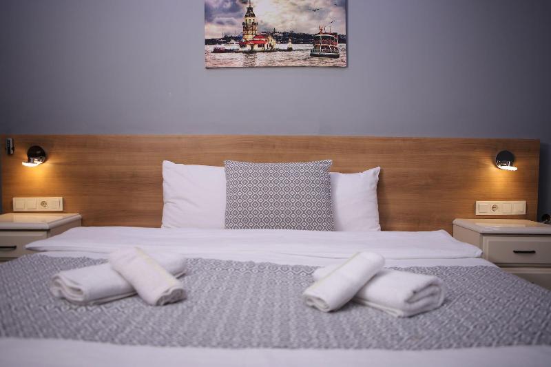 Lily Airport Otel image