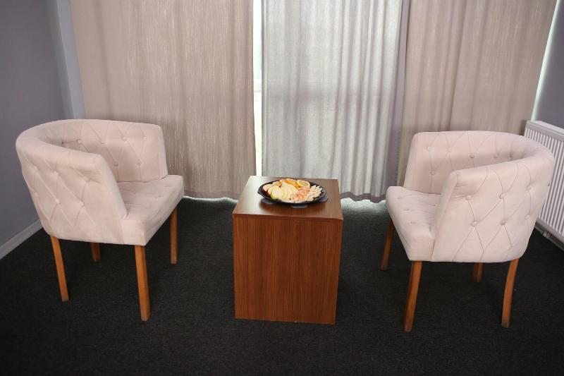 Lily Airport Otel image