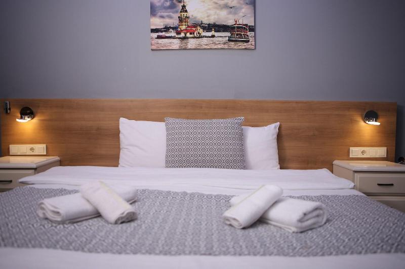 Lily Airport Otel image