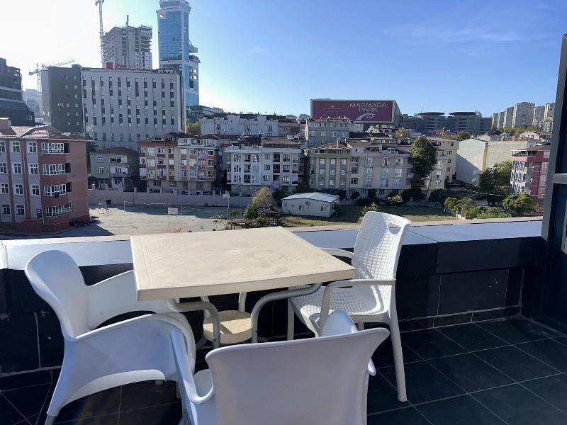 Plus Park Suite & Hotel image