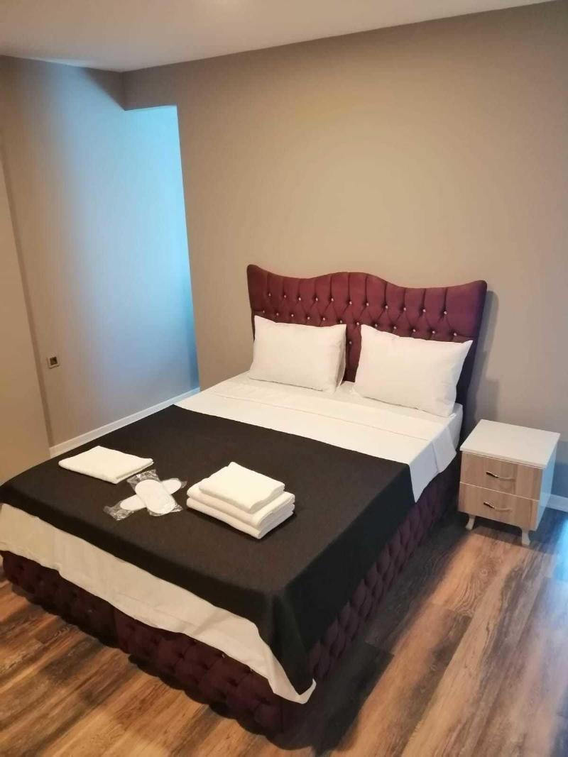 Plus Park Suite & Hotel image
