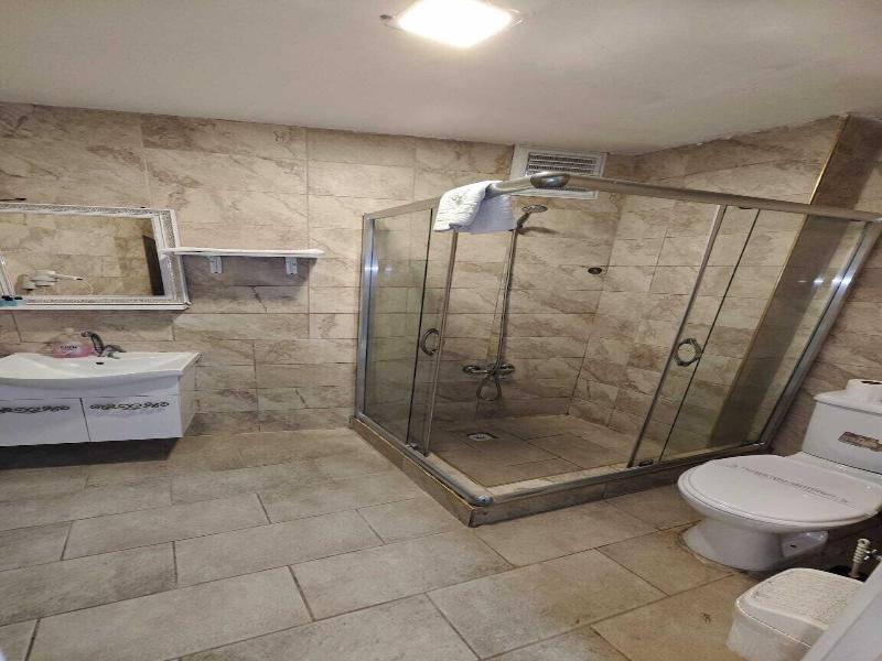 Plus Park Suite & Hotel image