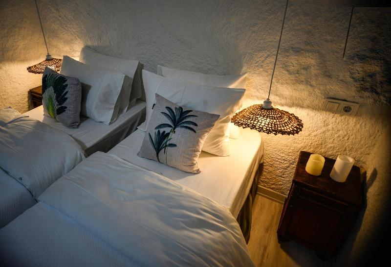 Bedroom Hotel Alacati - Adults Only image