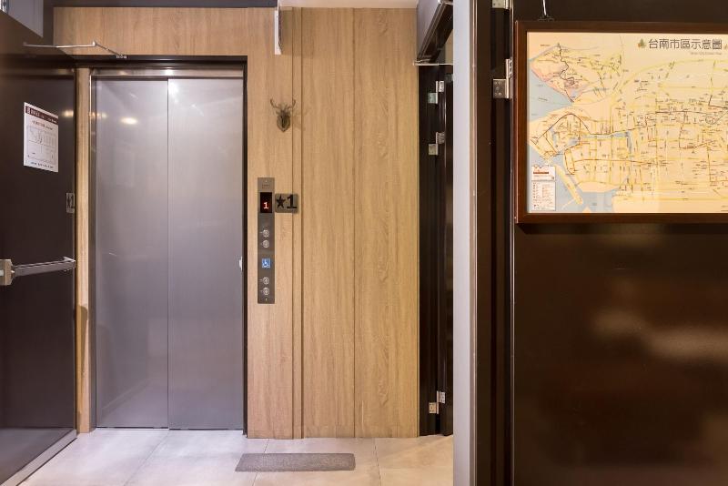 Hotel Brown - Zhongzheng image