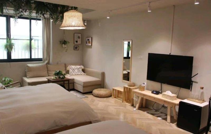 How Chill Inn image