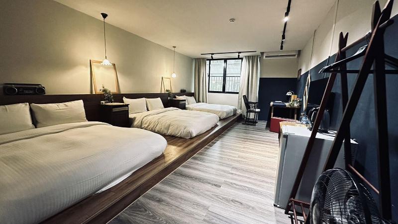 How Chill Inn image