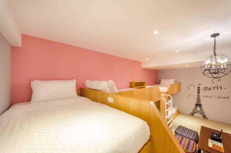 Anich Fashion Inn image