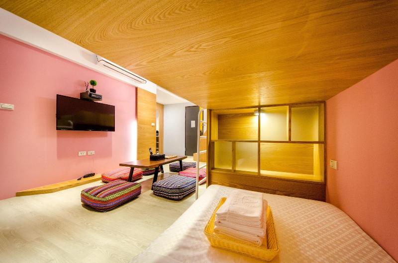 Anich Fashion Inn image