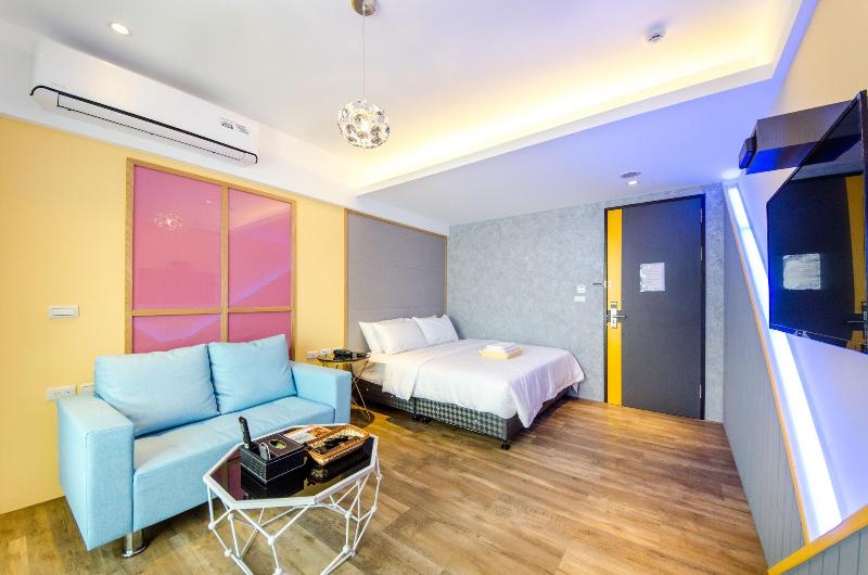 Anich Fashion Inn image