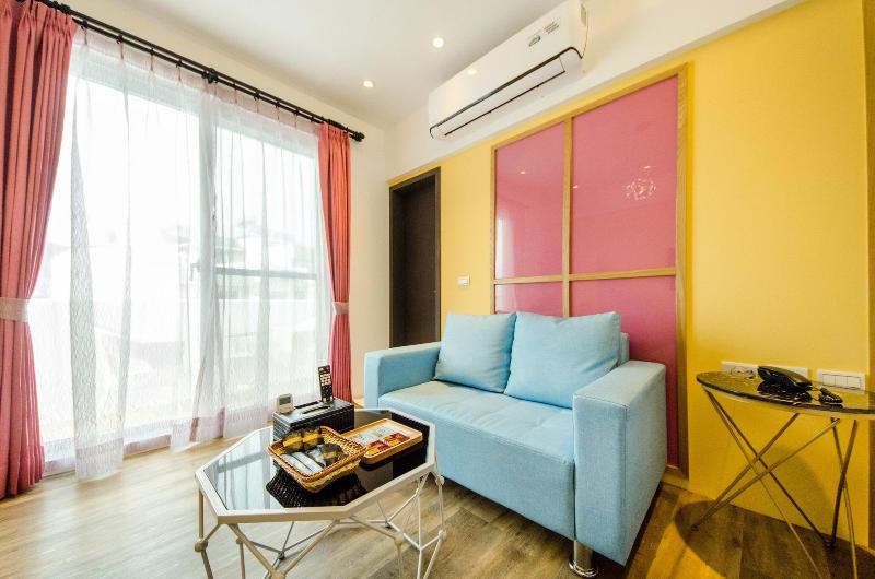 Anich Fashion Inn image